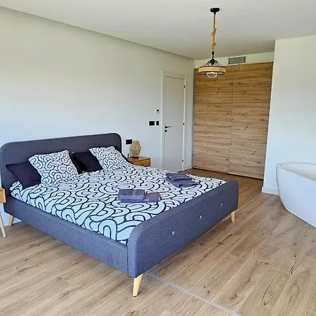 Villa De Lujo En Gijón, Piscina Climatizada, Bar *