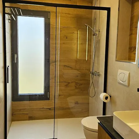 Villa De Lujo En Gijón, Piscina Climatizada, Bar